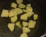 A picture of step 2 of Chicken Jalfrezi.