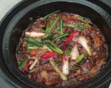 Hình bước làm 3 của món Kho quẹt chấm rau củ