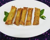 A picture of step 8 of Chicken cheese spring rolls.