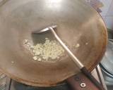 รูปขั้นตอนการทำที่ 2 ของ หมูผัดขึ้นฉ่าย