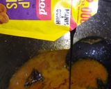 Foto langkah ke 4 dari resep Tahu dan Jantung Pisang Kuah Santan Pedas.