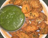चवले के पकौड़े (chawal ke pakode recipe in Hindi) रेसिपी चरण 5 फोटो