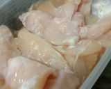Foto langkah ke 1 dari resep Chicken katsu ala ala (bekal sekolah anak).