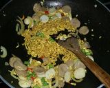 Foto langkah ke 5 dari resep Mie Burung Dara Goreng.