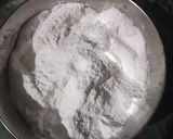 A picture of step 1 of Riceflour Bhakri.