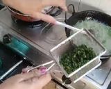 क्रैकलिंग स्पिनेच,। कुरकुरी पालक (Kurkuri palak recipe in Hindi) रेसिपी चरण 2 फोटो