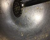 A picture of step 2 of Crunchy dry fruits mixture.