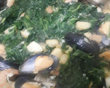Foto del paso 4 de la receta: Espinacas a la marinera