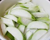 Hình bước làm 1 của món Mướp luộc