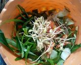 Foto langkah ke 1 dari resep Sayur Asem Komplit dengan Lauk Tempe Goreng,Tahu Goreng,Ayam Goreng dan Pindang Tepung.