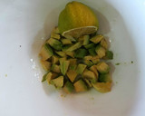 Foto del paso 2 de la receta: Ensaladilla de aguacate y langostinos