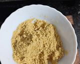 A picture of step 2 of Sattu Puri.
