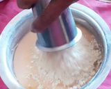 A picture of step 2 of Ribbon pakoda.
