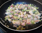Foto del paso 2 de la receta: Arroz con lomo y calabacín