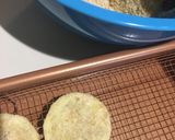 Foto del paso 3 de la receta: Fritura Horneada de Calabacín Amarilla al Parmesano