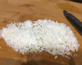 Foto del paso 1 de la receta: Alubias con chirlas y merluza