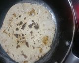 A picture of step 4 of Paneer ka paratha.