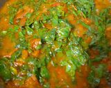 A picture of step 3 of Tamatar palak ki sabji.