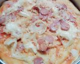 Foto langkah ke 5 dari resep Pizza Sederhana.