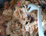 Kínai zöldséges tészta kovászos káposztával recept fázis 6 fotója