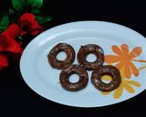 चॉकलेटी डोनेट(Chocolati Doughnut recipe in hindi) रेसिपी चरण 6 फोटो