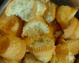 Foto del paso 2 de la receta: Croquetas de magdalena con dulce de leche