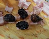 Foto del paso 8 de la receta: Tren de cerdo (carre con hueso) relleno bittersweet