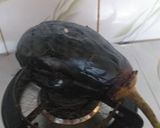 A picture of step 1 of Khandeshi wangyache bharit.
