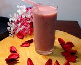 A picture of step 2 of Strawberry Banana Smoothie.