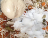 Foto del paso 3 de la receta: Ensalada de pollo fácil, rápida y reducida en grasa 🍗🥗