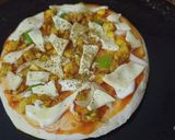 A picture of step 3 of Chicken Pizza.