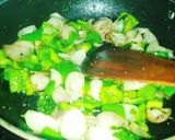 A picture of step 3 of Full gravy pasta and soyabean.