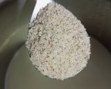 A picture of step 2 of Kesar badam dudh.