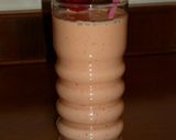 Φωτογραφία βήματος 4 της συνταγής Pink Smoothie με γιαούρτι