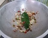 Foto langkah ke 2 dari resep Kicik Gereh (Ikan Asin) Kuah Pedas Santan.