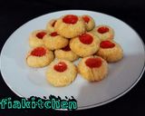 Foto langkah ke 6 dari resep Thumbprint Cookies 🍪🍓.