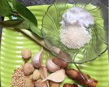 Foto langkah ke 2 dari resep Ayam goreng rempah.