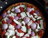 पिज़्ज़ा (Pizza recipe in Hindi) रेसिपी चरण 2 फोटो
