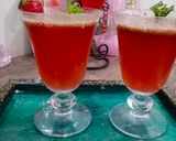 A picture of step 3 of Mint and strawberry margarita ❤❤.