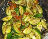 Foto langkah ke 2 dari resep Tumis Terong Bulat Teri Medan.