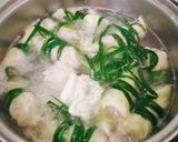 Hình bước làm 1 của món Canh bắp cải cuộn thịt