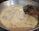 Foto langkah ke 4 dari resep Spaghetti Saus Carbonara Keju Simpel.