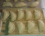 Foto langkah ke 5 dari resep Pastel Simple (adonan Tanpa Telur).