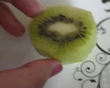A picture of step 1 of Kiwi smoothie.