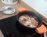 Foto del paso 1 de la receta: Arroz con butifarra y habas