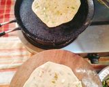 A picture of step 6 of GREEN GARLIC PARATHA (Sindhi style Hara lahsun paratha).