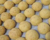 Foto langkah ke 4 dari resep Cheese Ball with Chocolate -Eggless.
