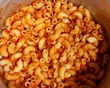 A picture of step 3 of Chicken pizza pasta.