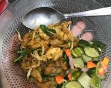 Foto langkah ke 7 dari resep Kwetiau goreng homemade mudah.