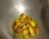 A picture of step 3 of Traditional Banana Blossom Curry.